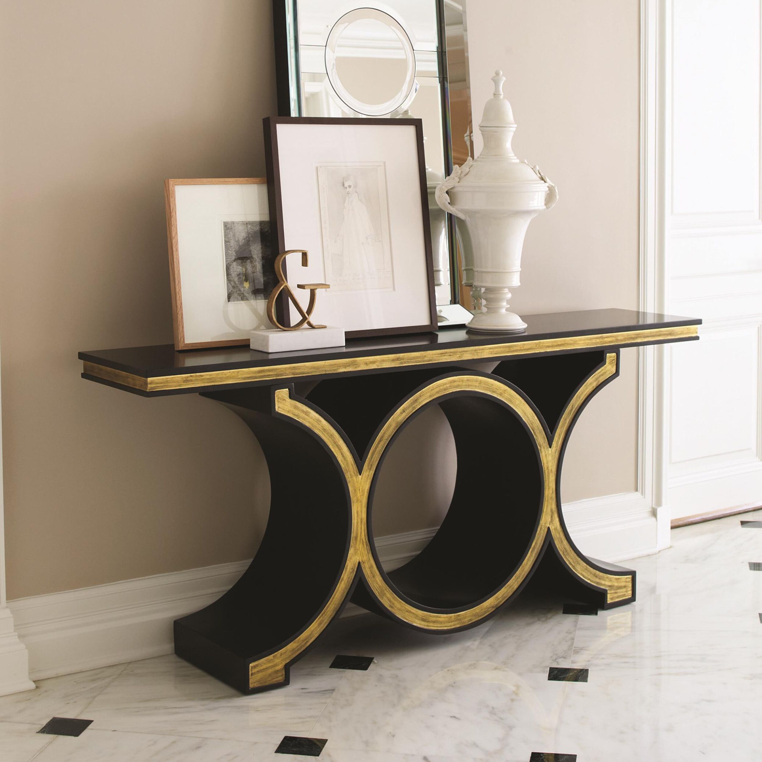 Link Console-Black/Gold