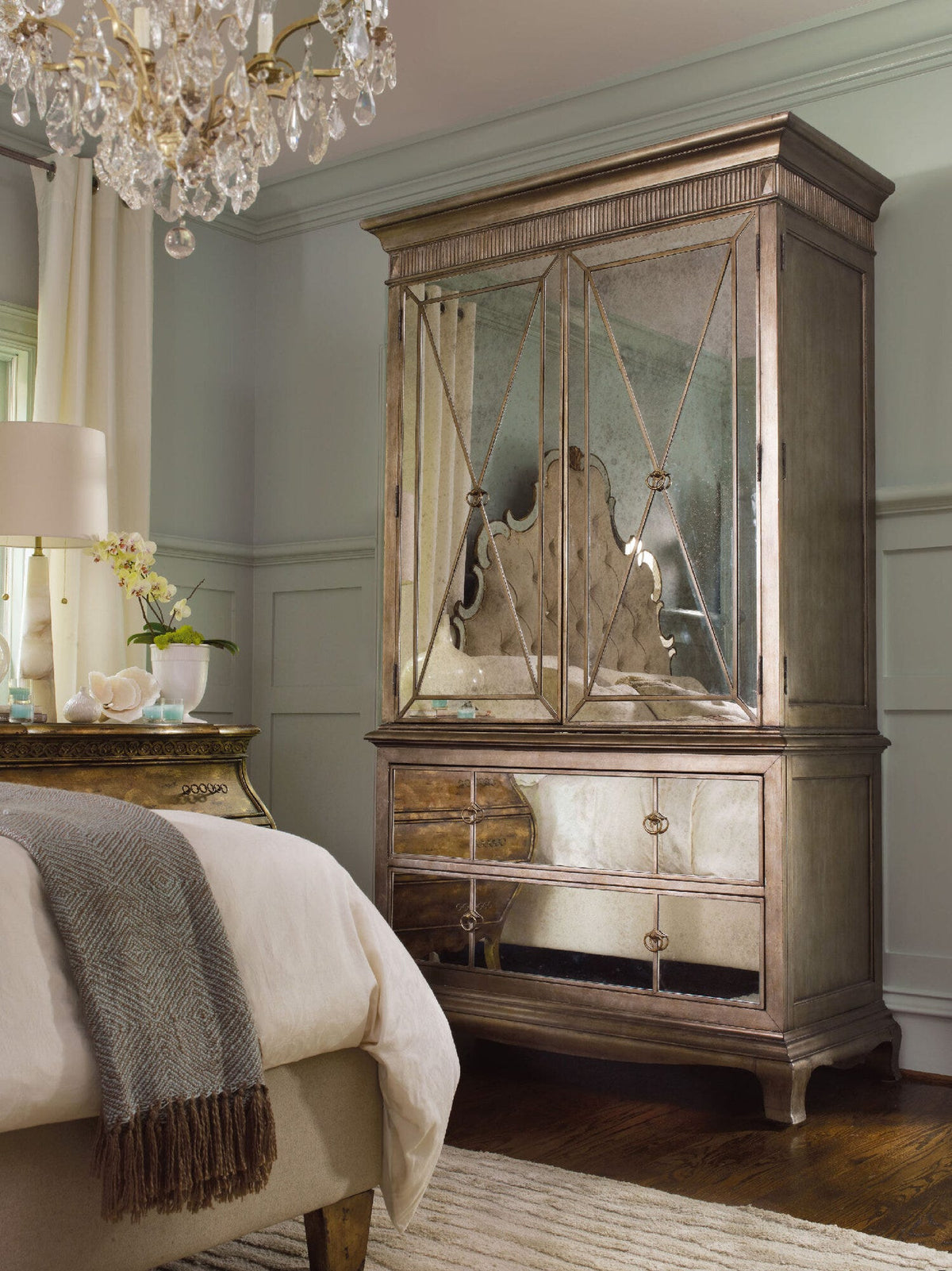 Sanctuary Armoire Base - Visage