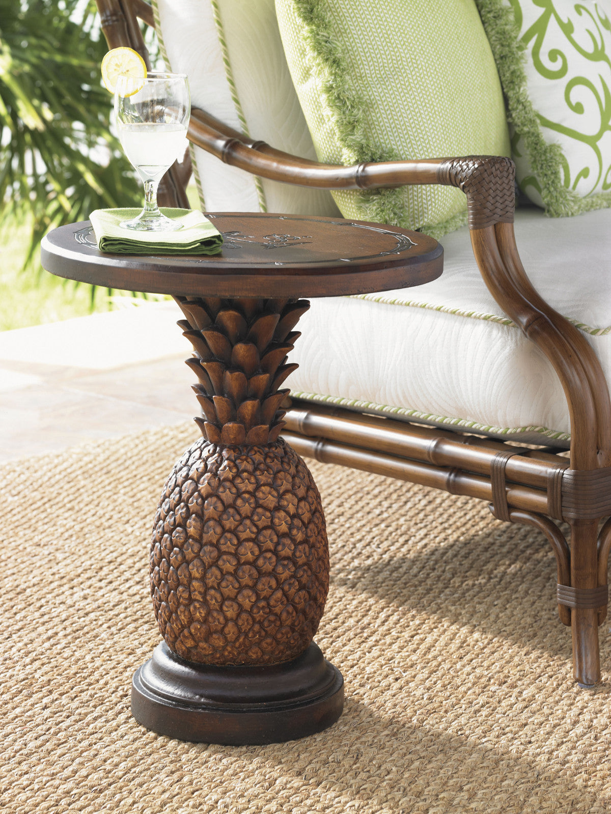 Pineapple Table