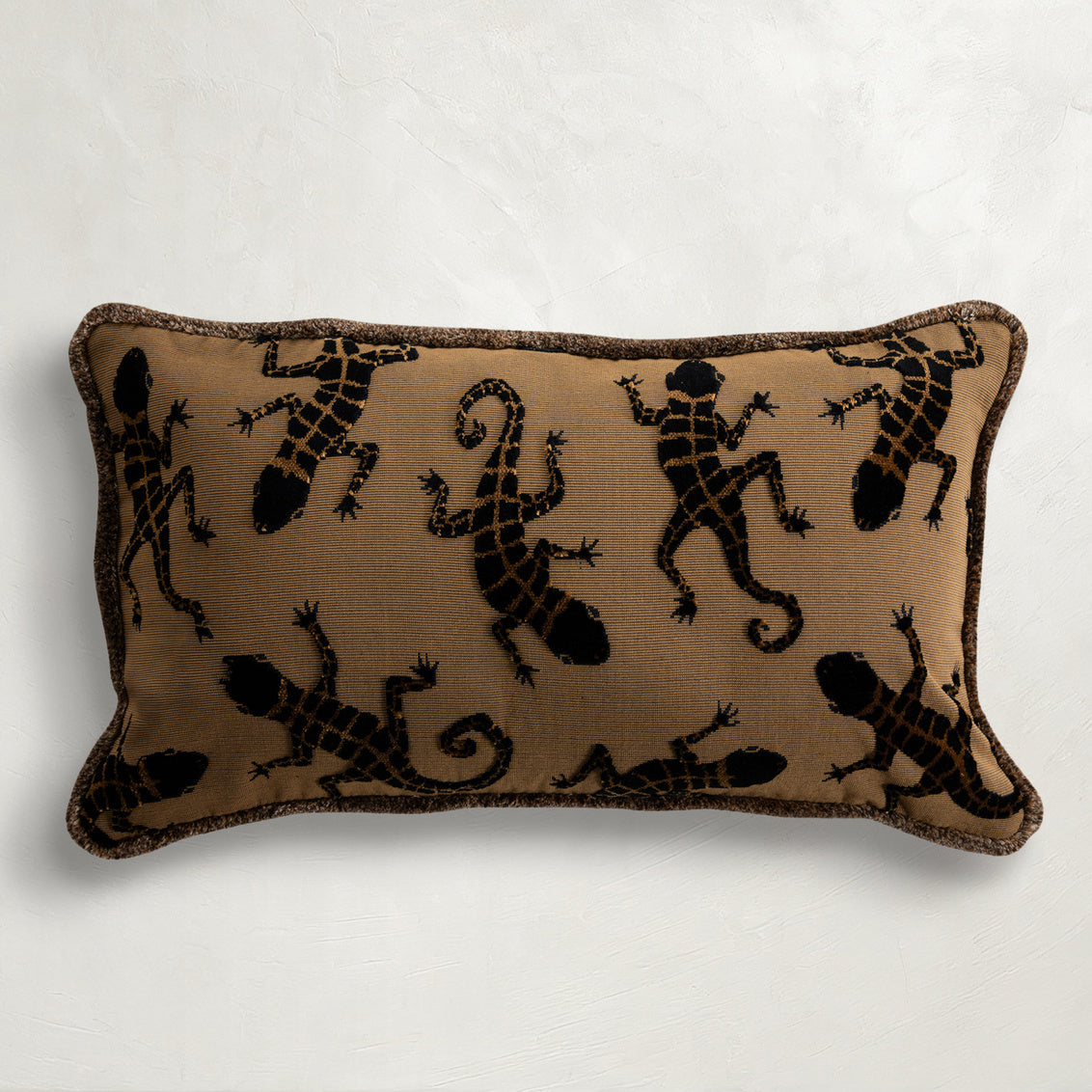 Izzy Camel Poly 14x24