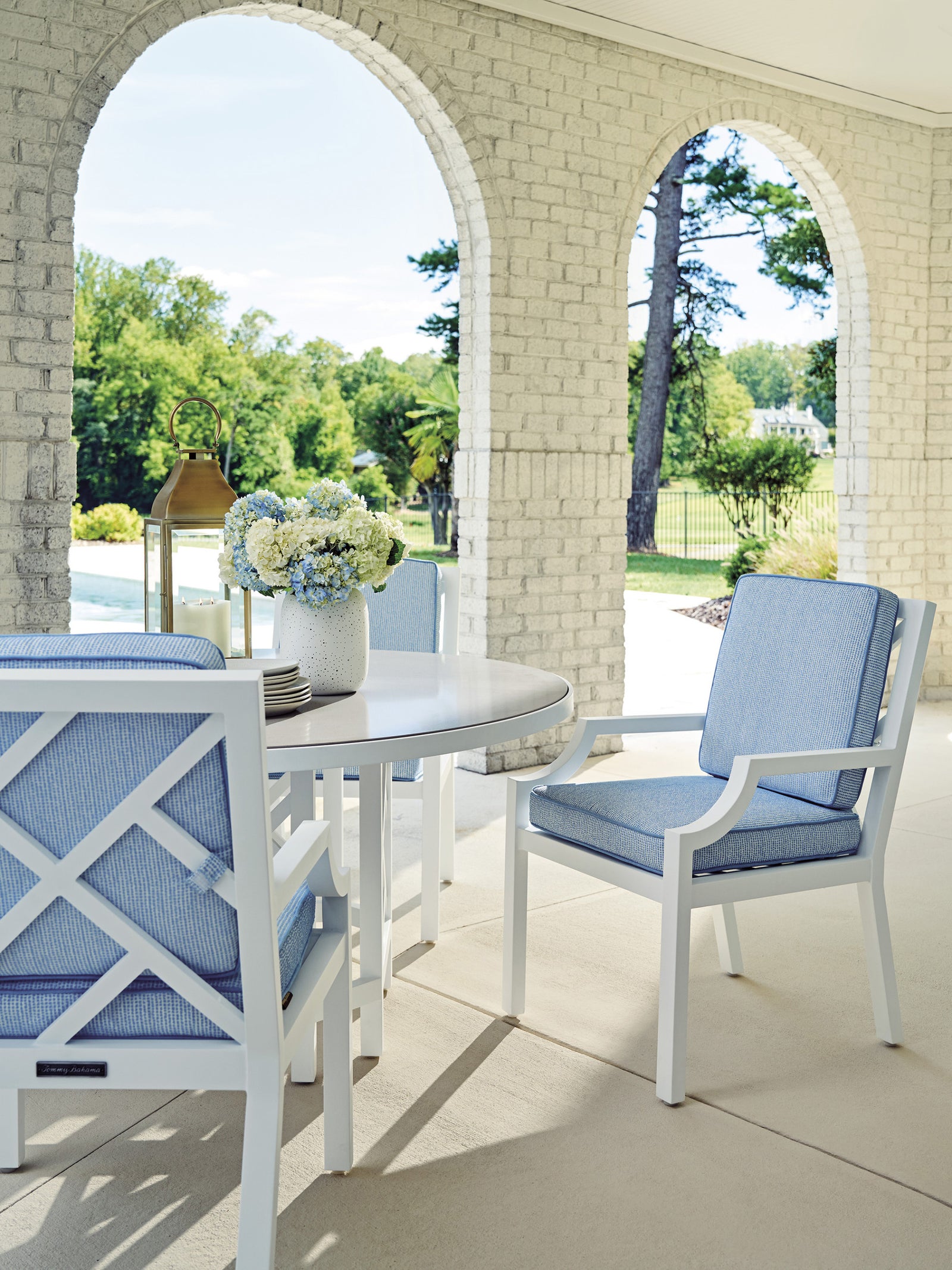Swivel Rocker Arm Chair