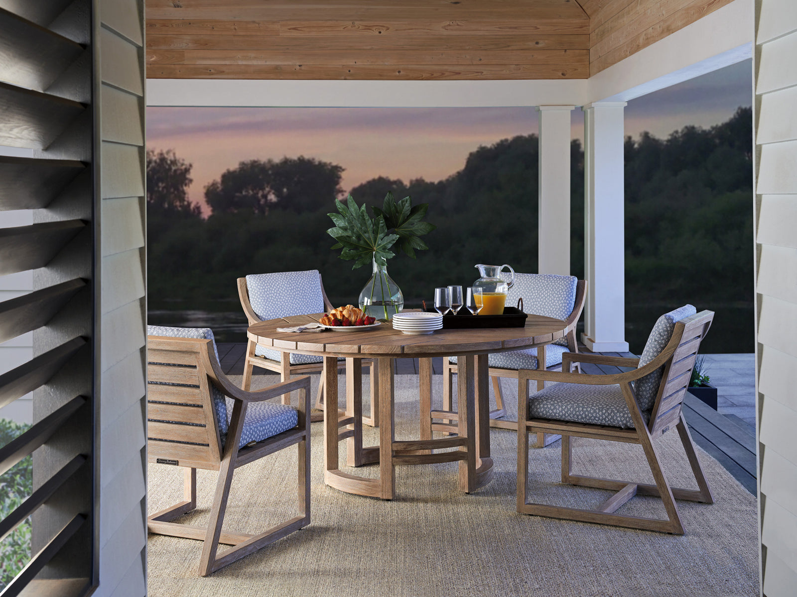 Round Dining Table