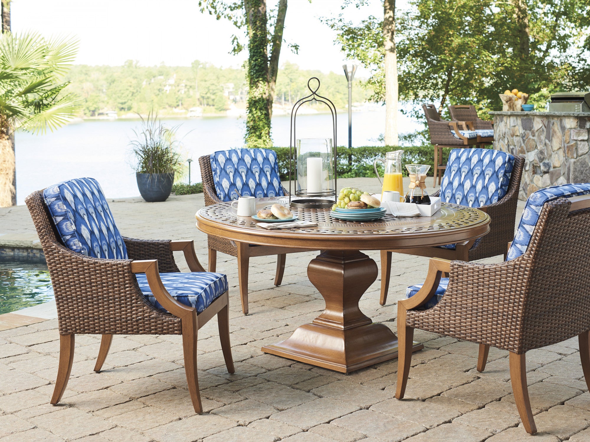 Round Dining Table