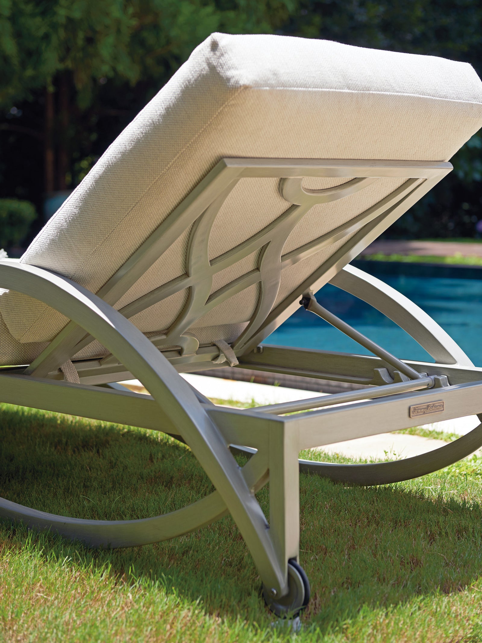 Chaise Lounge