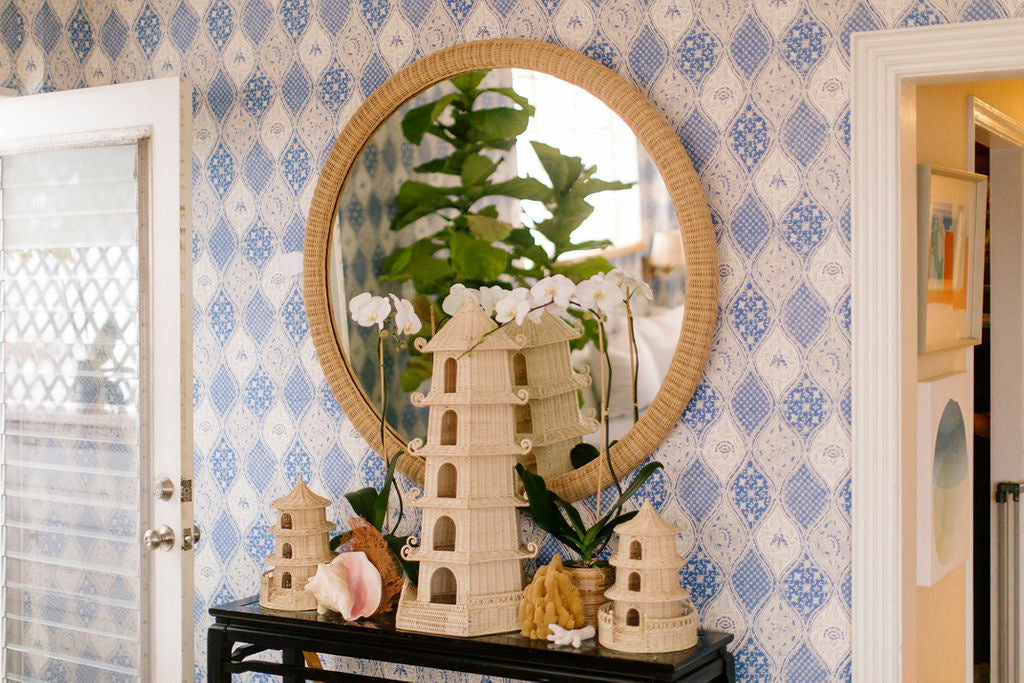 Dunmore Round Wicker Mirror in Natural/Clear/Plain / Rattan - Chelsea House