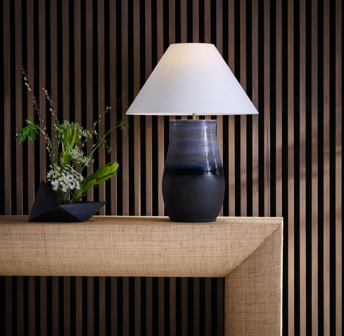 Origami Vase - Kuro