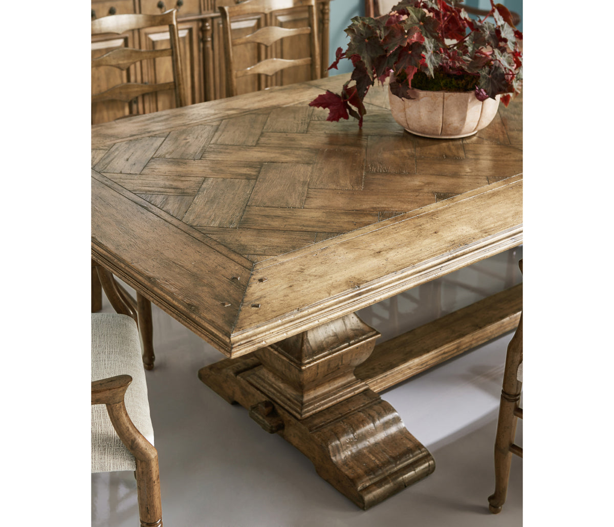 Casual Extending Dining Table 86"
