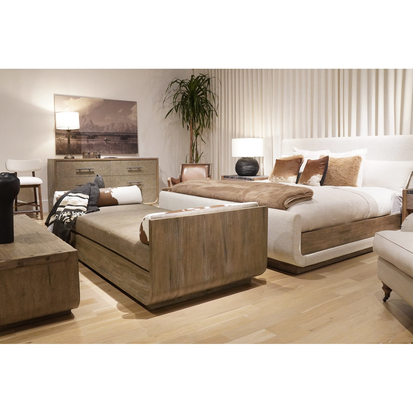 Stone Ridge Leather & Hide Daybed Light