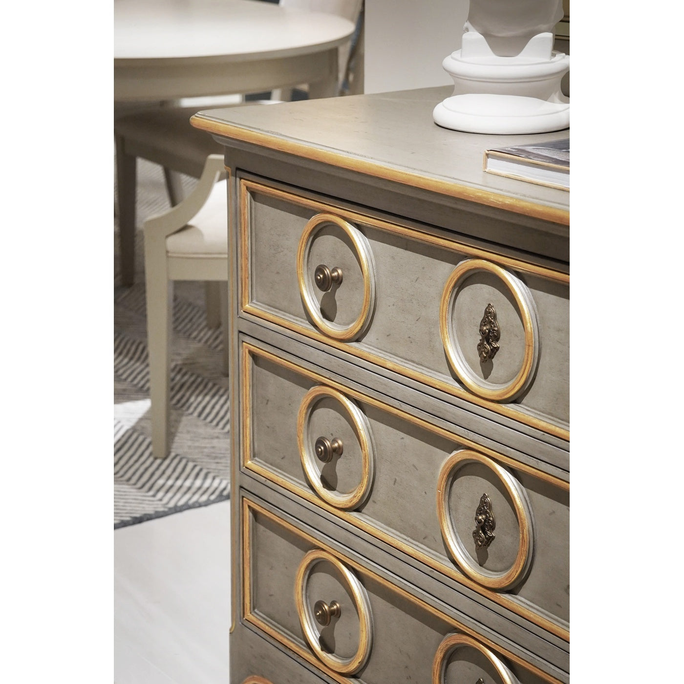 Buckingham Accent Chest