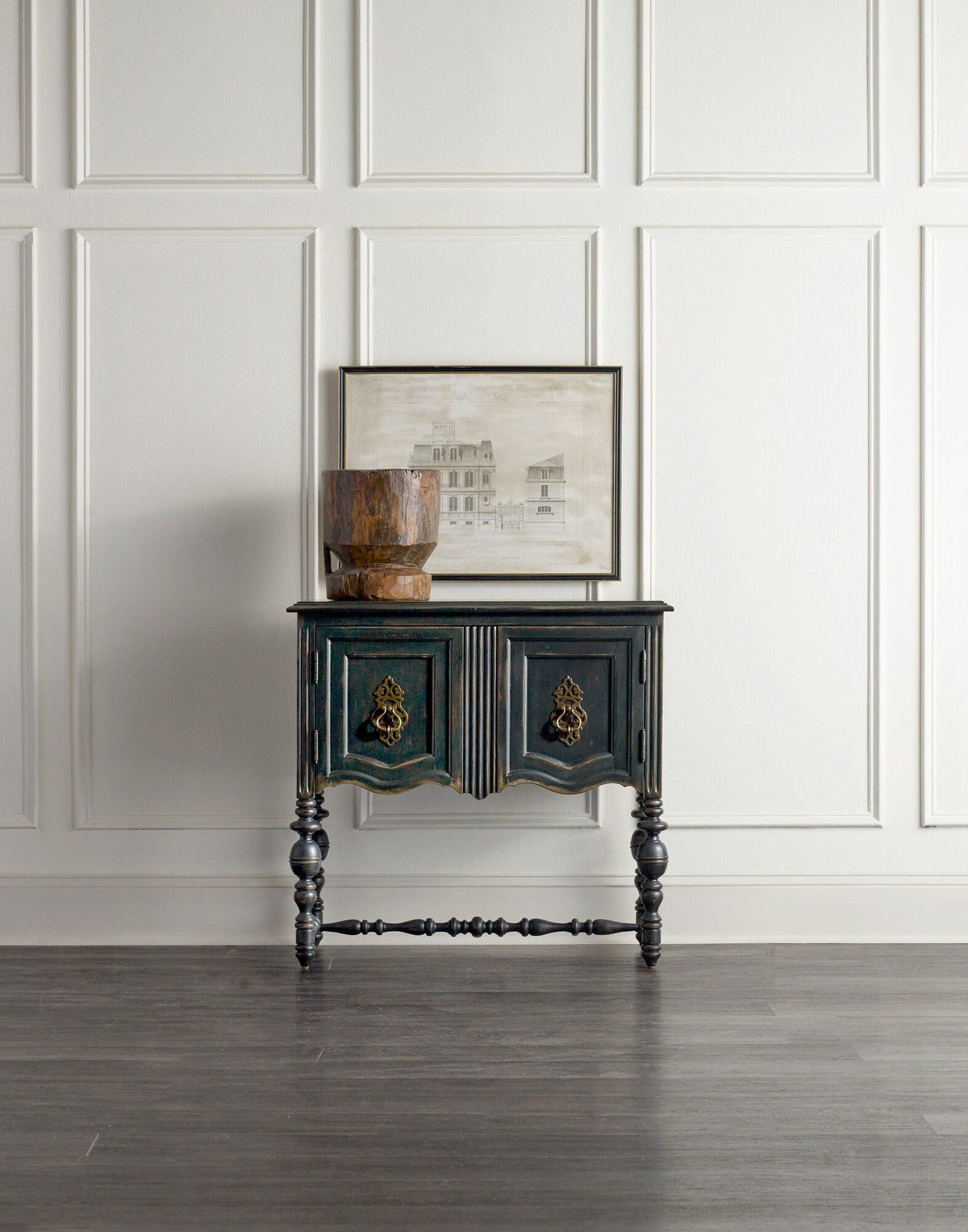 Gallery Chest