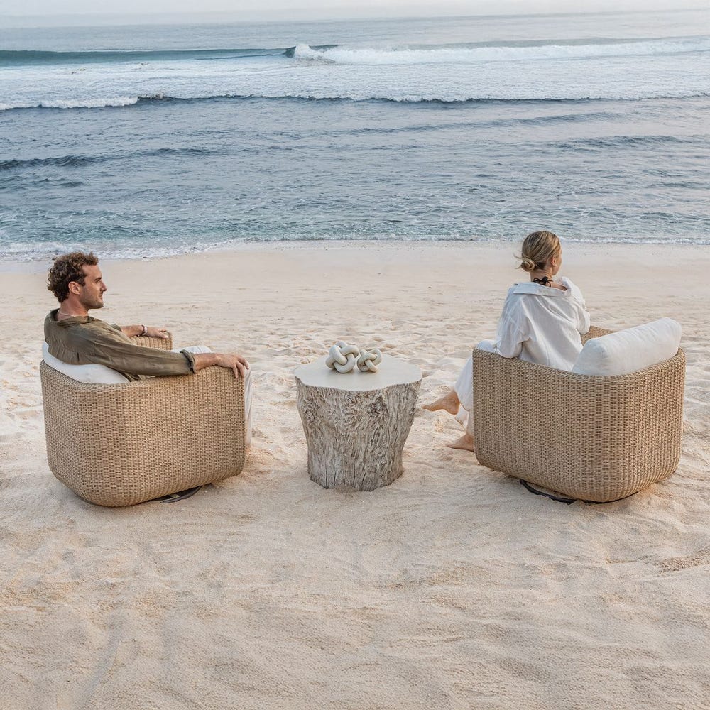 Oakmont Indoor-Outdoor Side Table