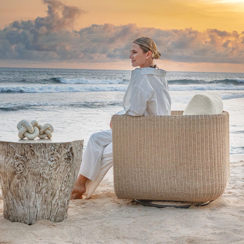 Oakmont Indoor-Outdoor Side Table