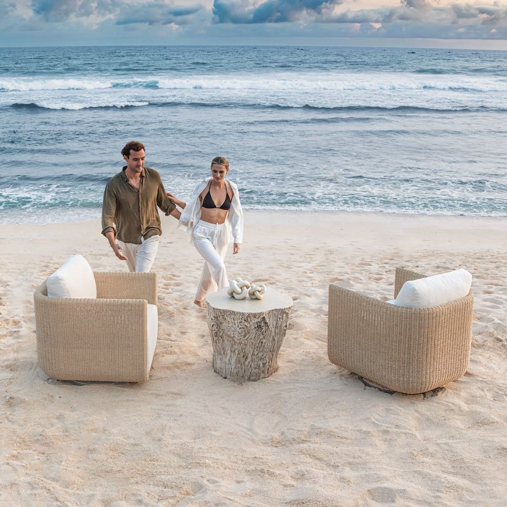 Oakmont Indoor-Outdoor Side Table