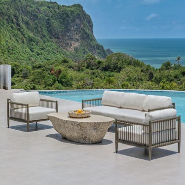 Oakmont Indoor-Outdoor Coffee Table