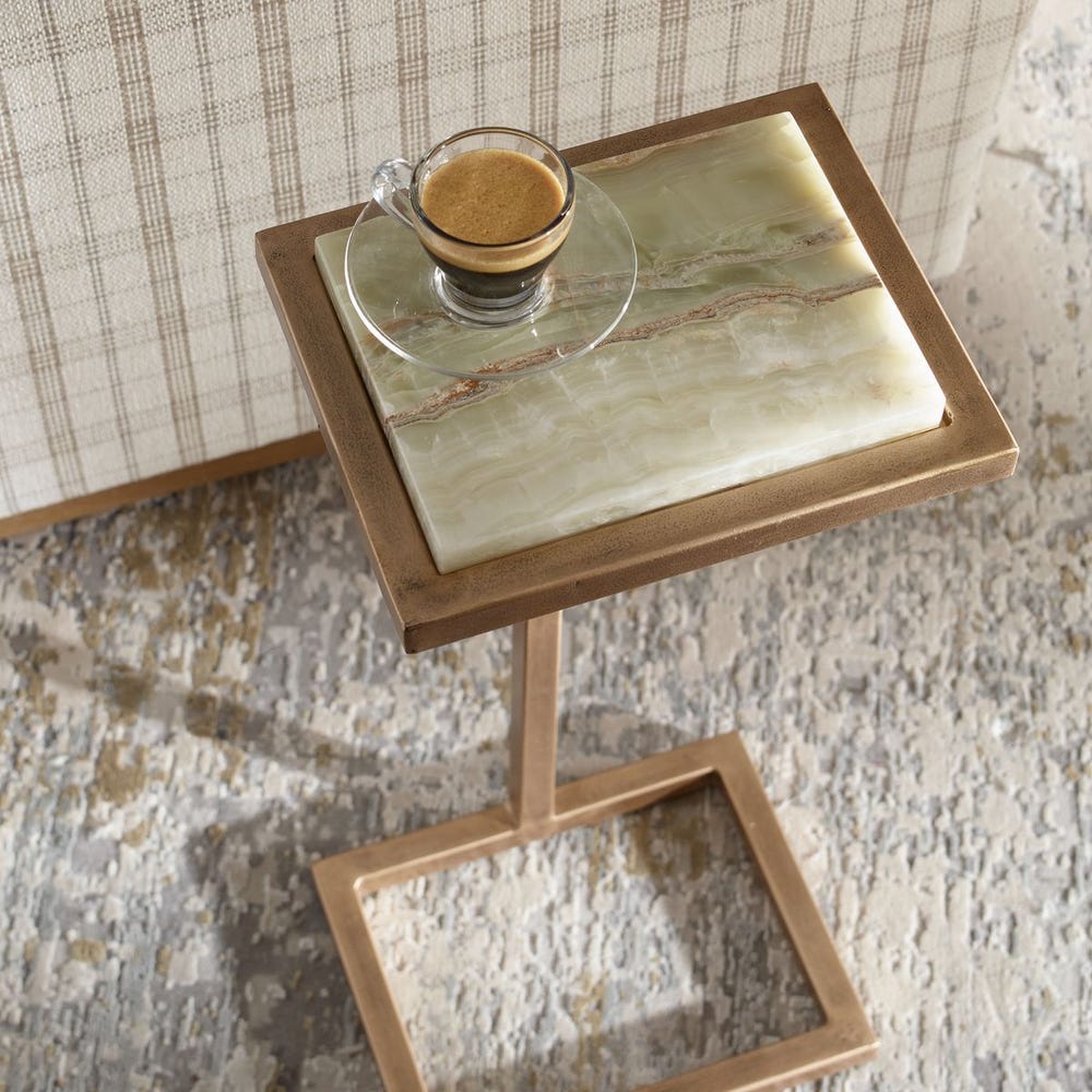 Gamora Drink Table