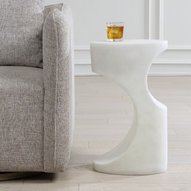 Stevie Accent Indoor-Outdoor Table