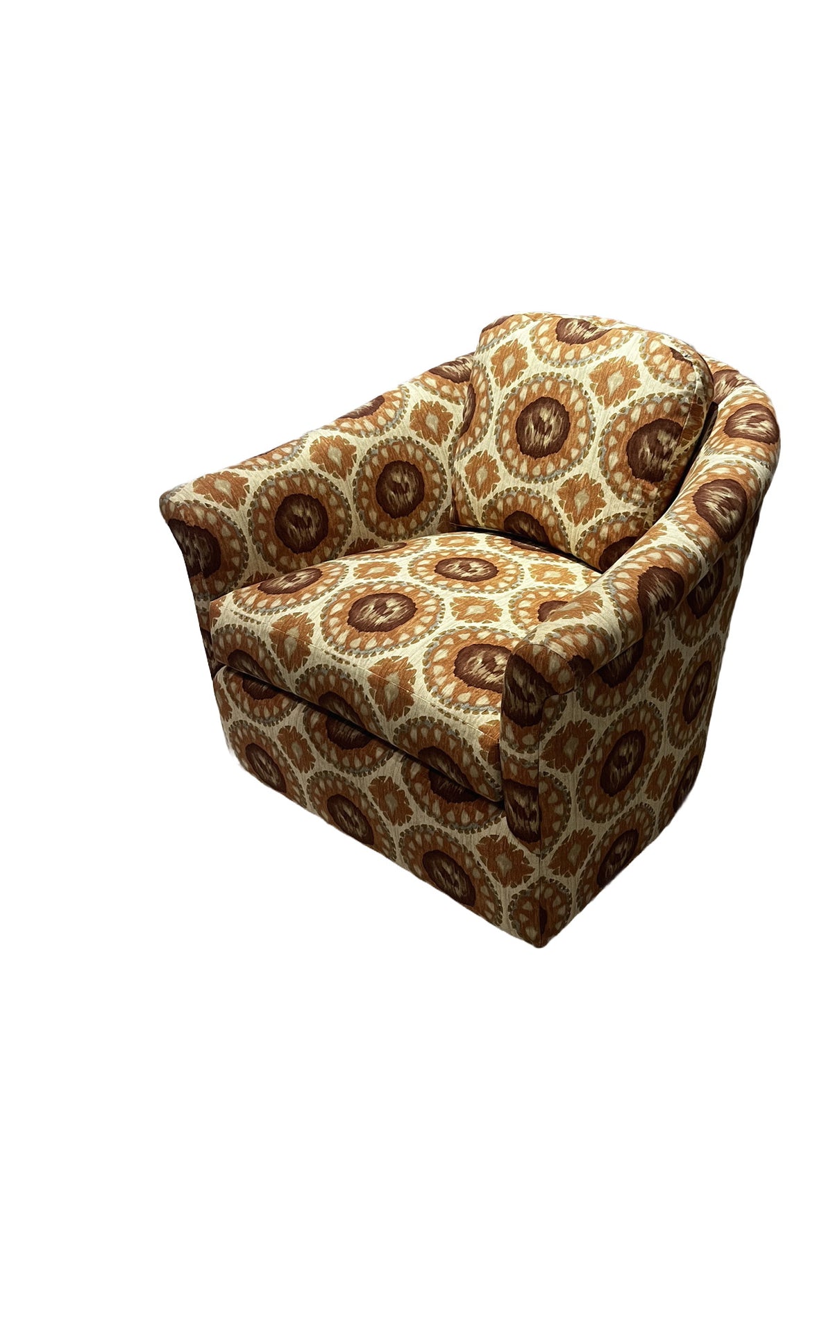 Remedy Swivel Chair in Jestry Auburn