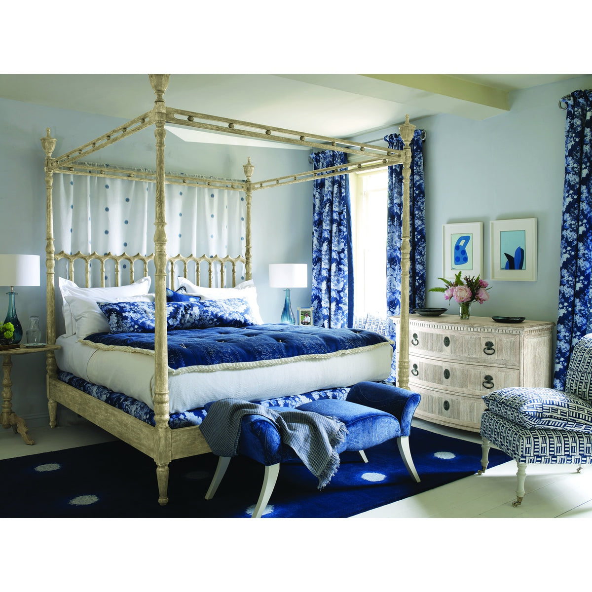 Morris King Bed