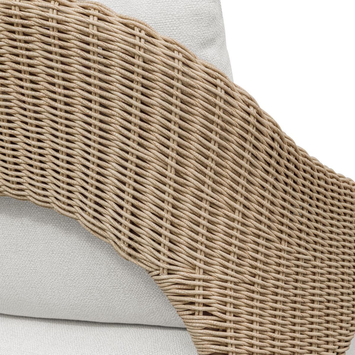 Kavali Outdoor Lounge Chair