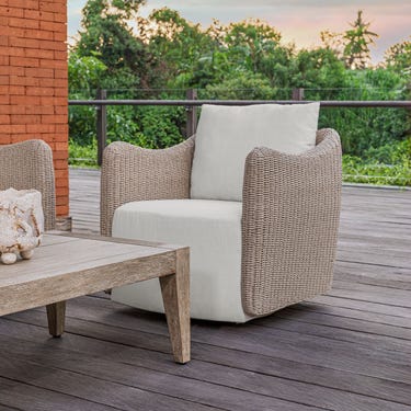 Sunset Outdoor Swivel Lounge Chair