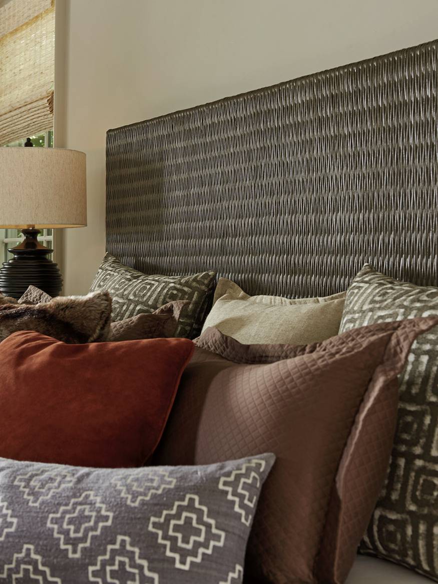 Driftwood Isle Woven Platform Bed