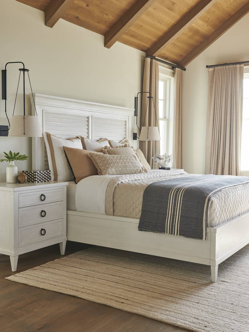 Royal Palm Louvered Bed