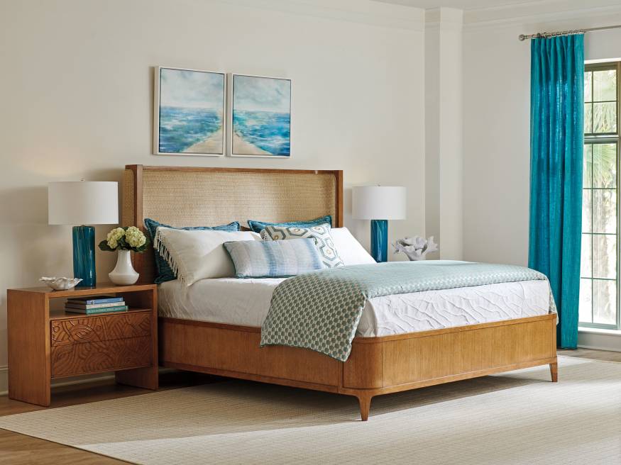 Villa Park Upholstered Bed