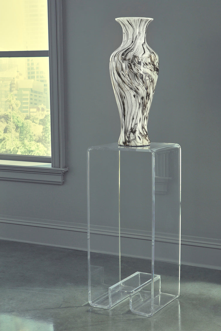 Calacatta Gold Vase (Lg)