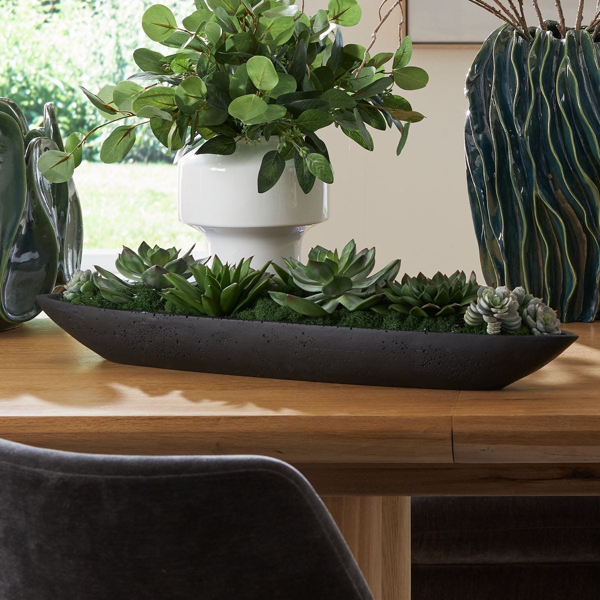 Verde Succulent Centerpiece, Black