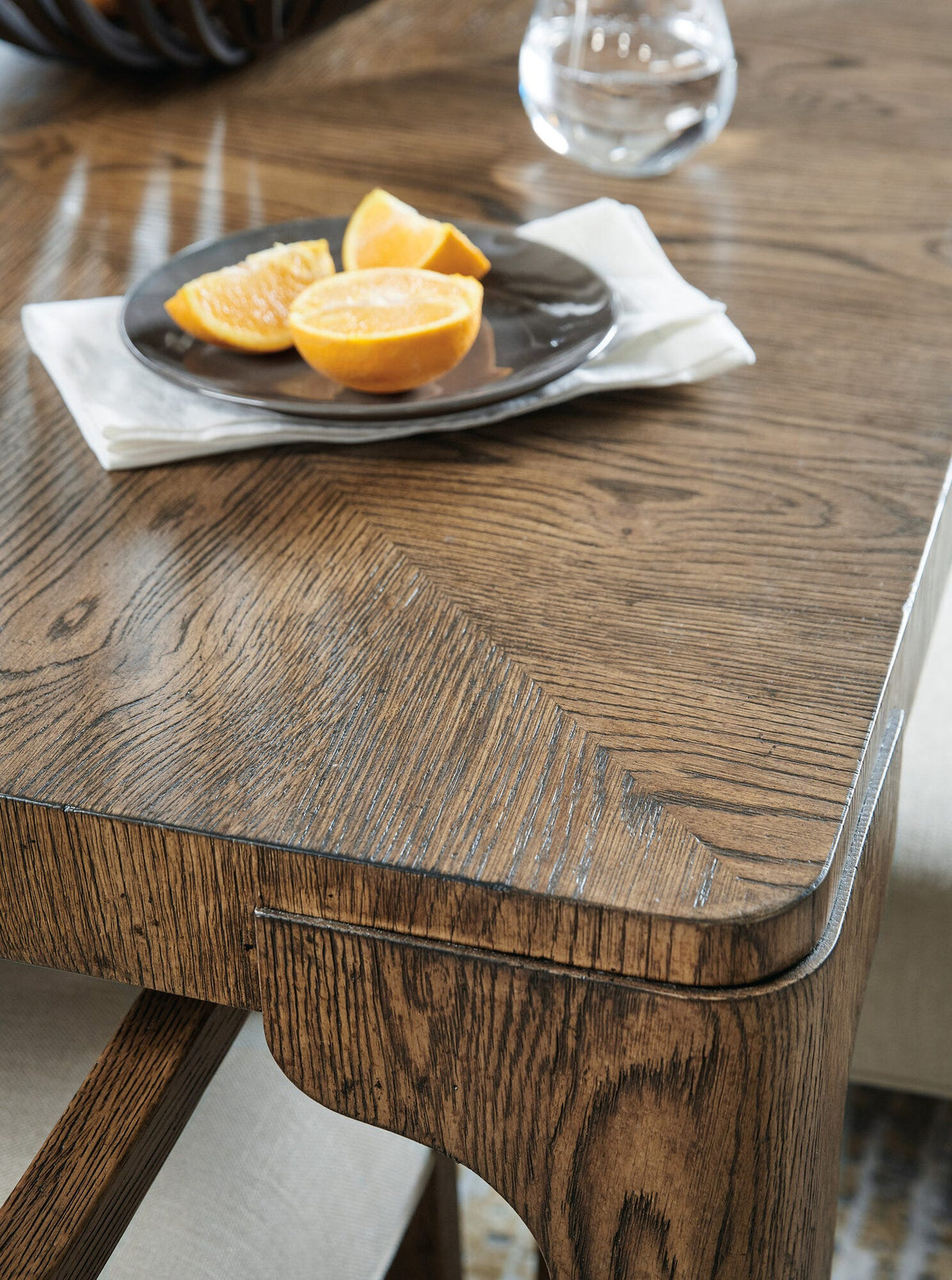 Chapman Leg Table with 1-24 in Leaf