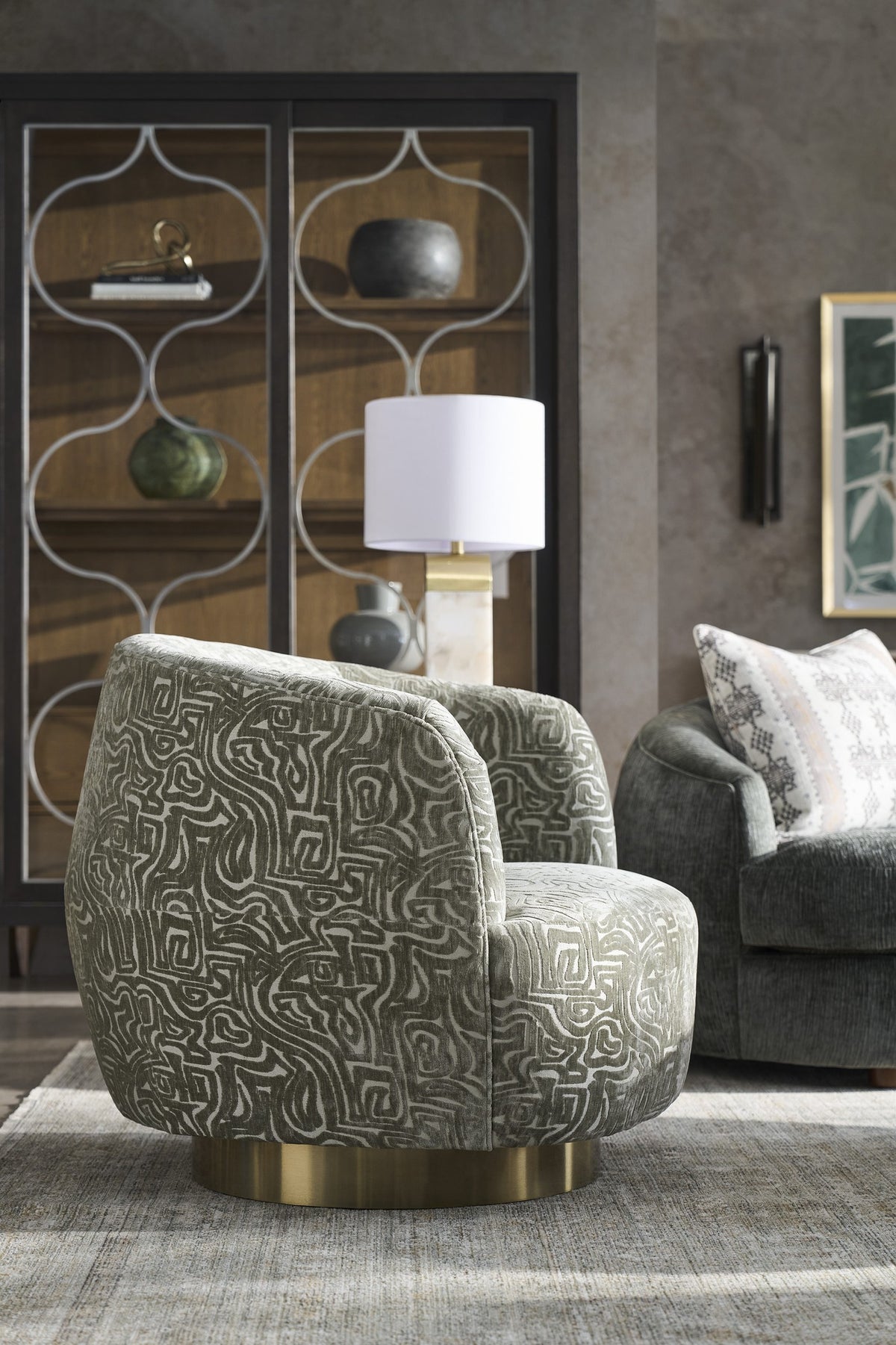 Dhalia Swivel Chair (6037-31-7) - Fairfield Chair