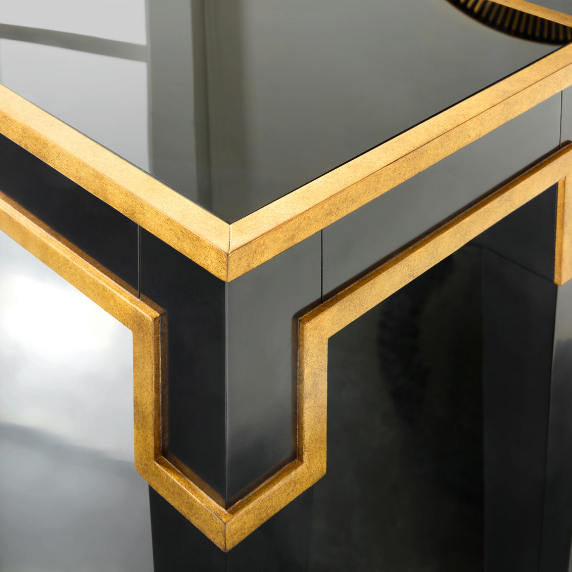 Modern History Sparro Console MH1206F01