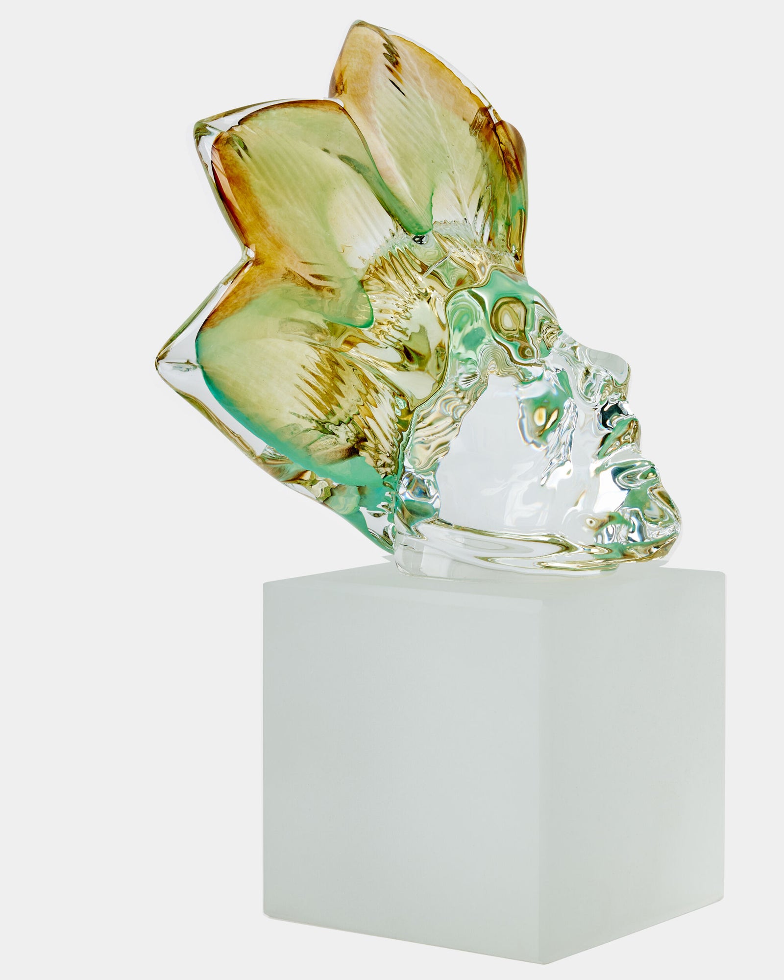 Royal Portrait-Leaf Crown-Pistachio/Amber