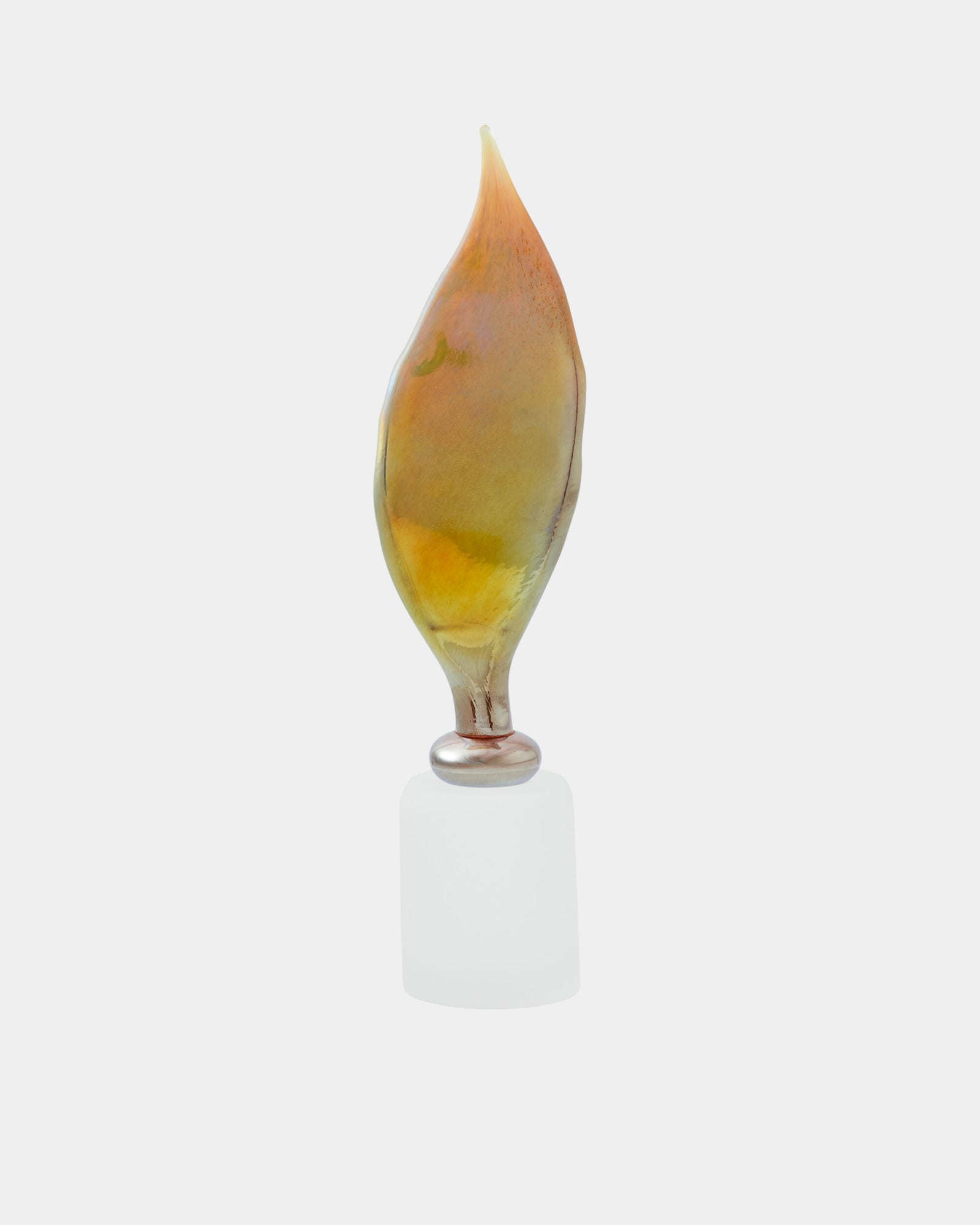 Mounted Leaf-Iris Gelp on Frosted Base