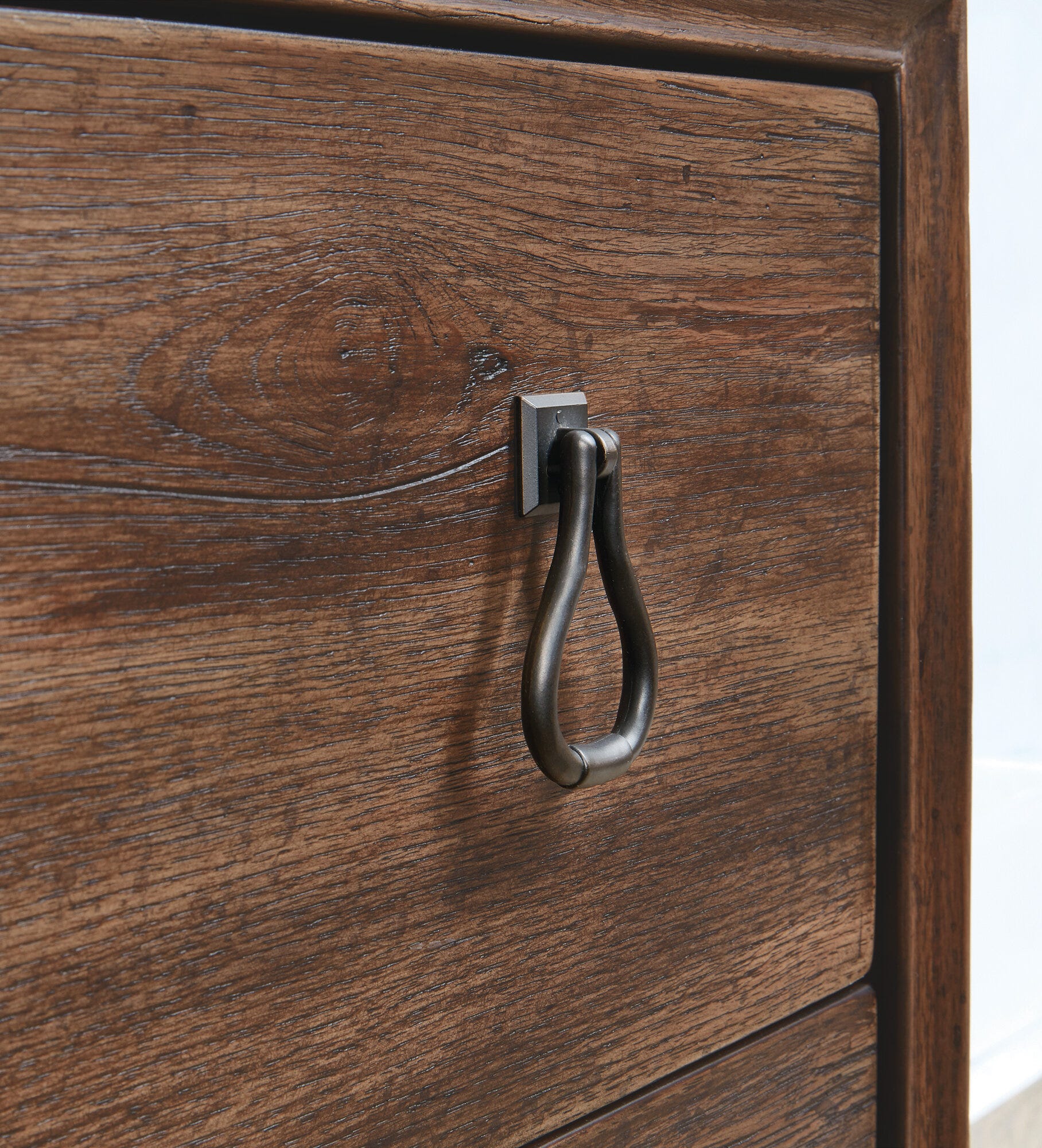 Big Sky Bachelors Chest