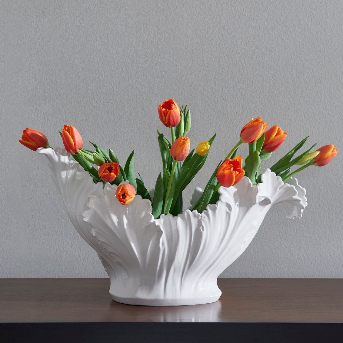 Acanthus Leaf Bowl in 11.5 / Ceramic/Porcelain - Chelsea House
