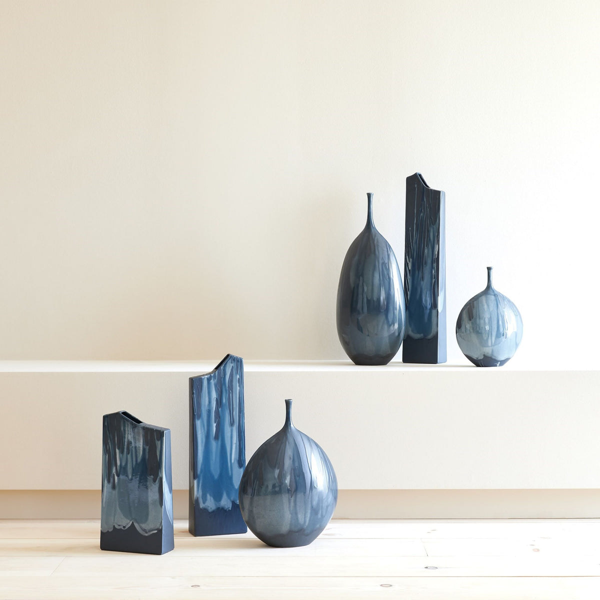 Caspian Column Splash Vase-Reactive Blue-Sm