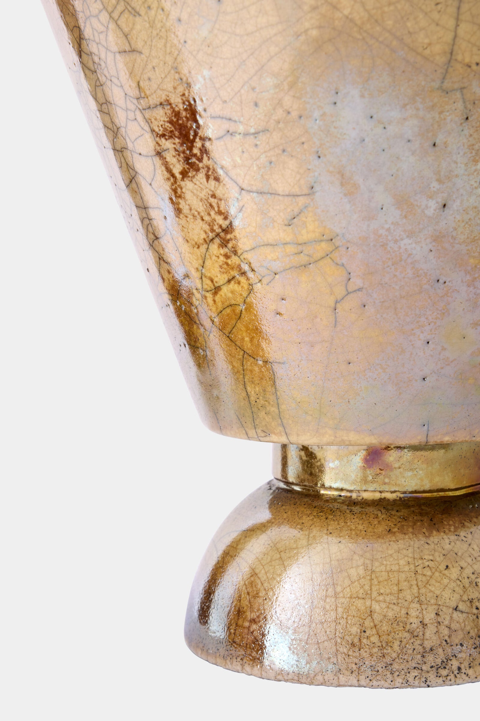 Trophy Vase-Iridescent-Short