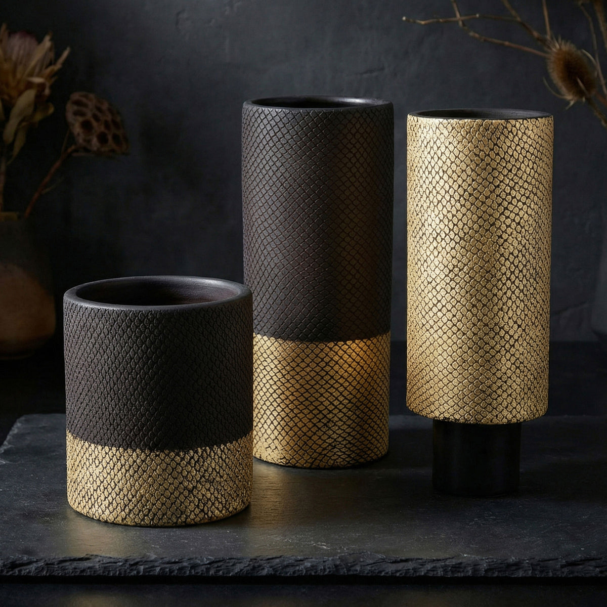 Java Vase-Matte Black/Gold Metallic-Lg