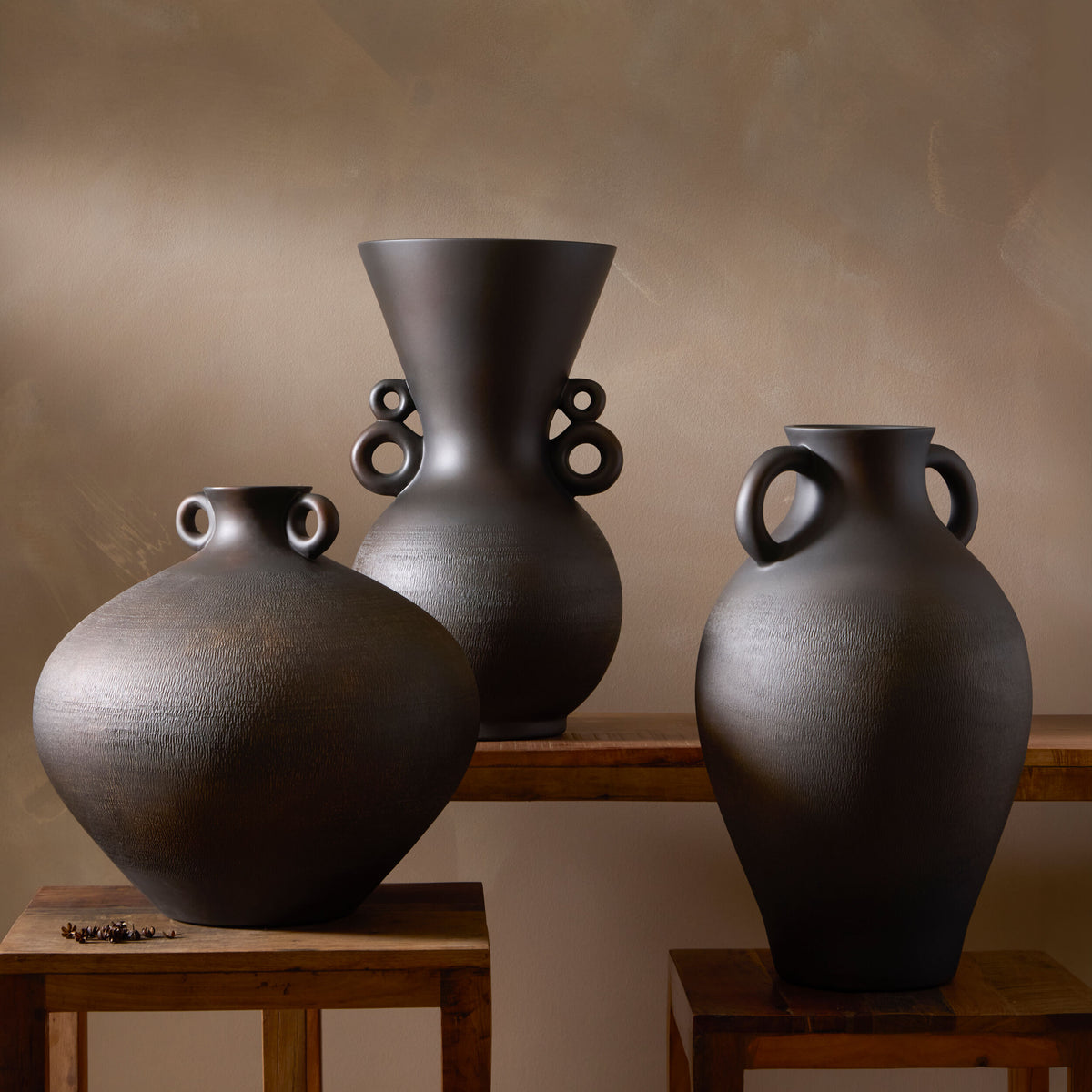 Ovid Bottle-Oxide Texture