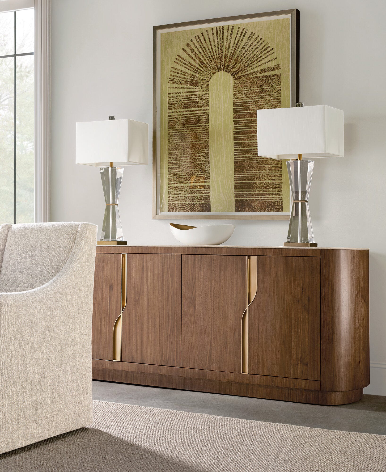 Eleana Credenza