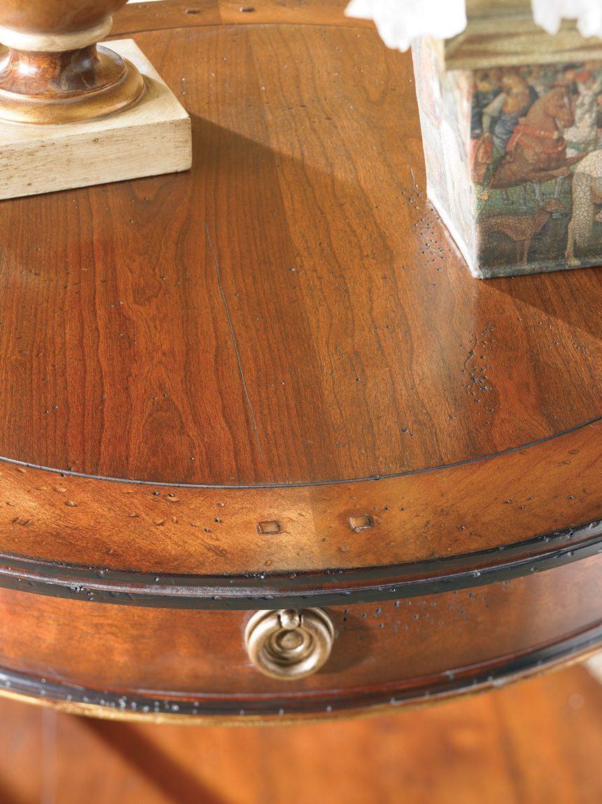 Round Lamp Table