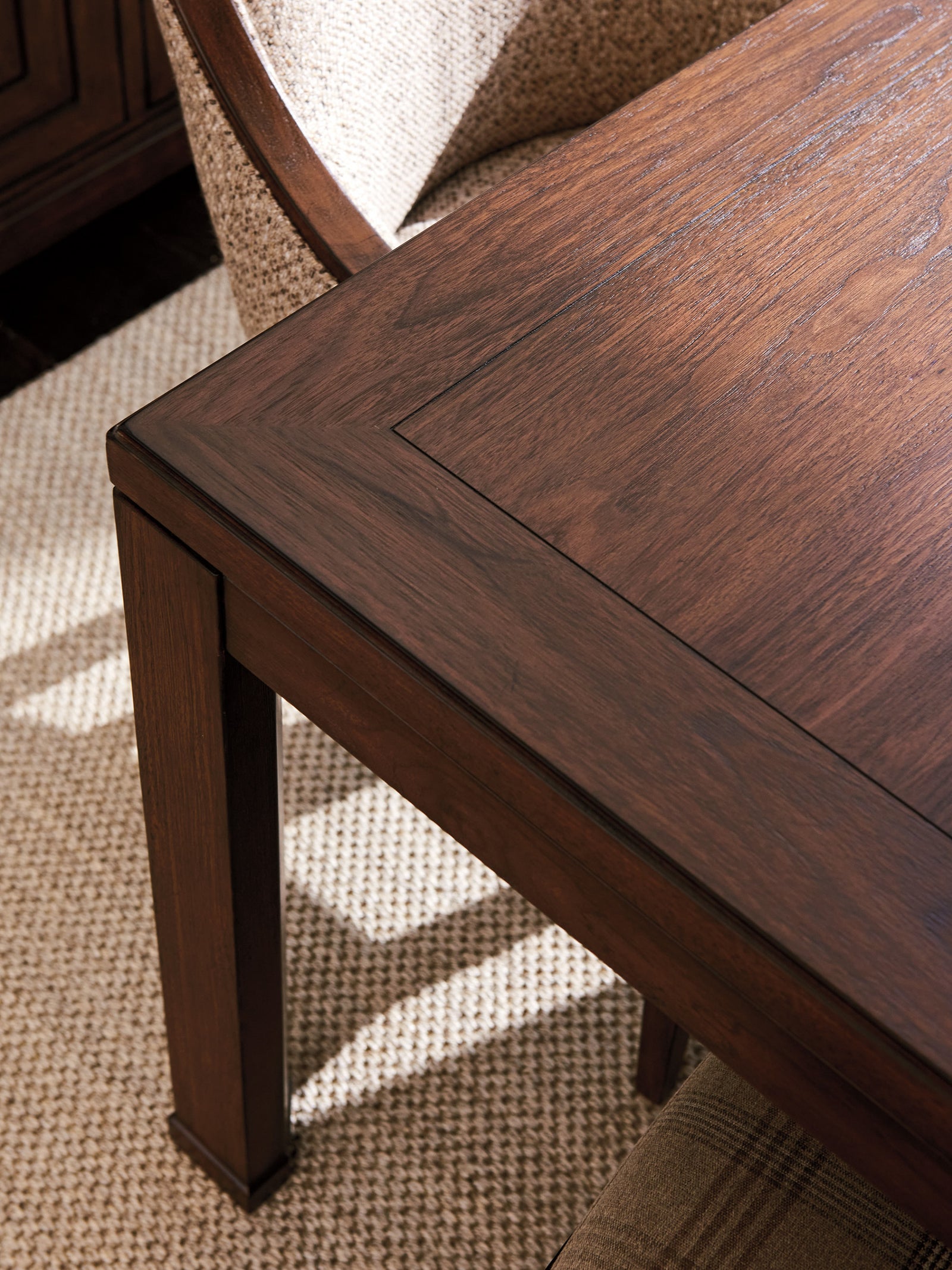 Elk Grove Rectangular Dining Table