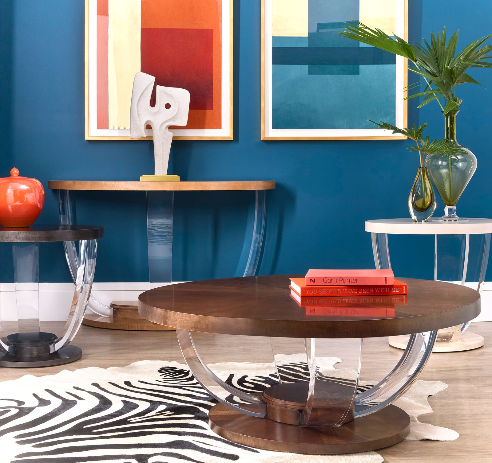 Arcus Demi Console