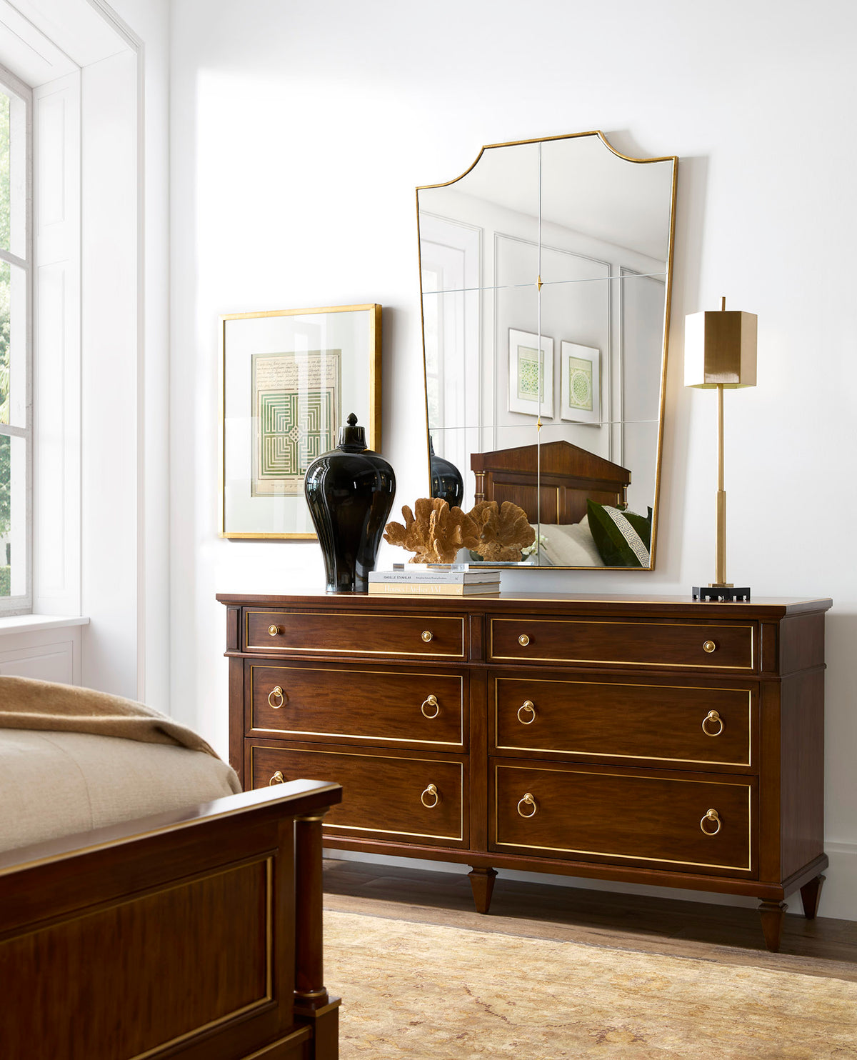 Carusso Dresser