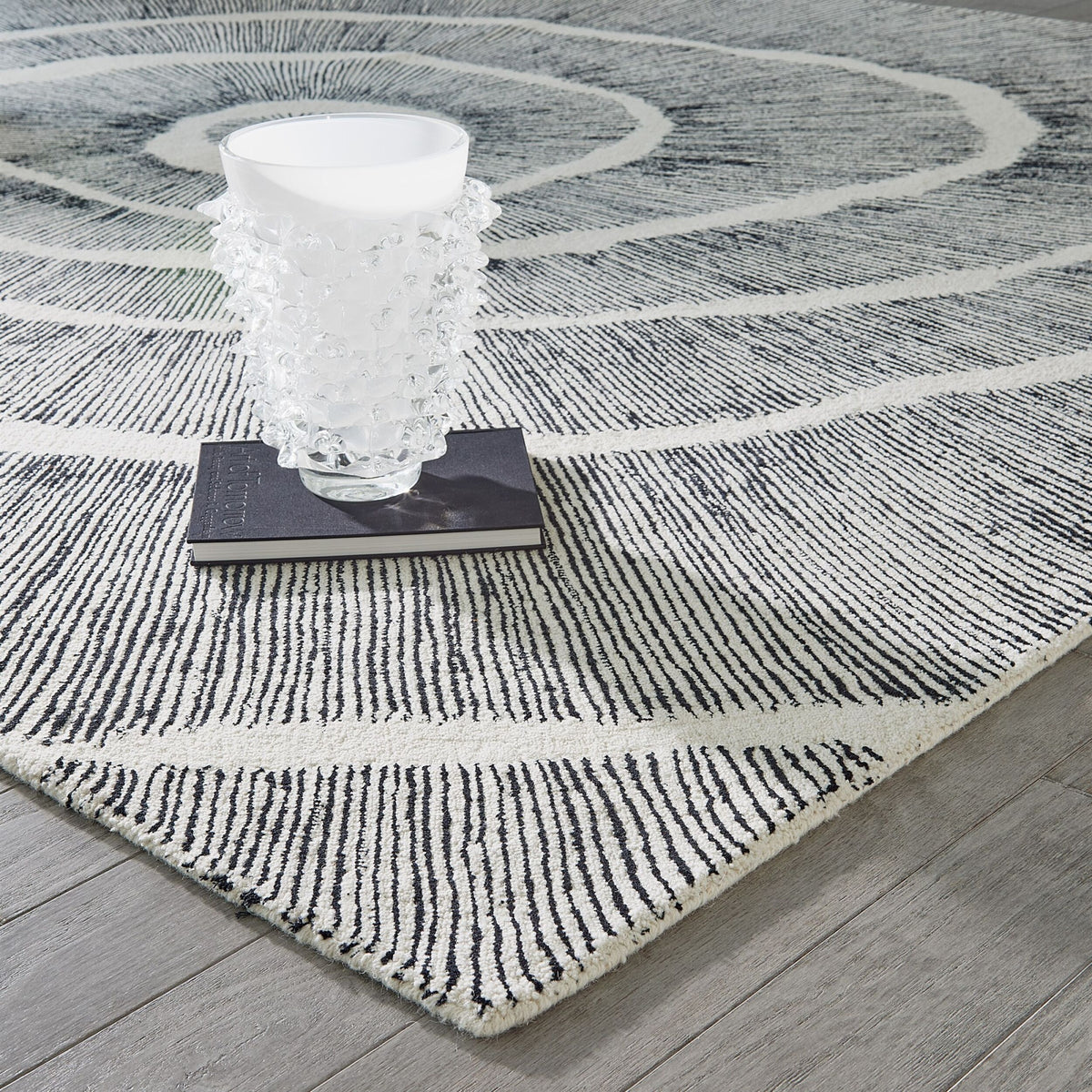 Burst Rug-Ivory/Black