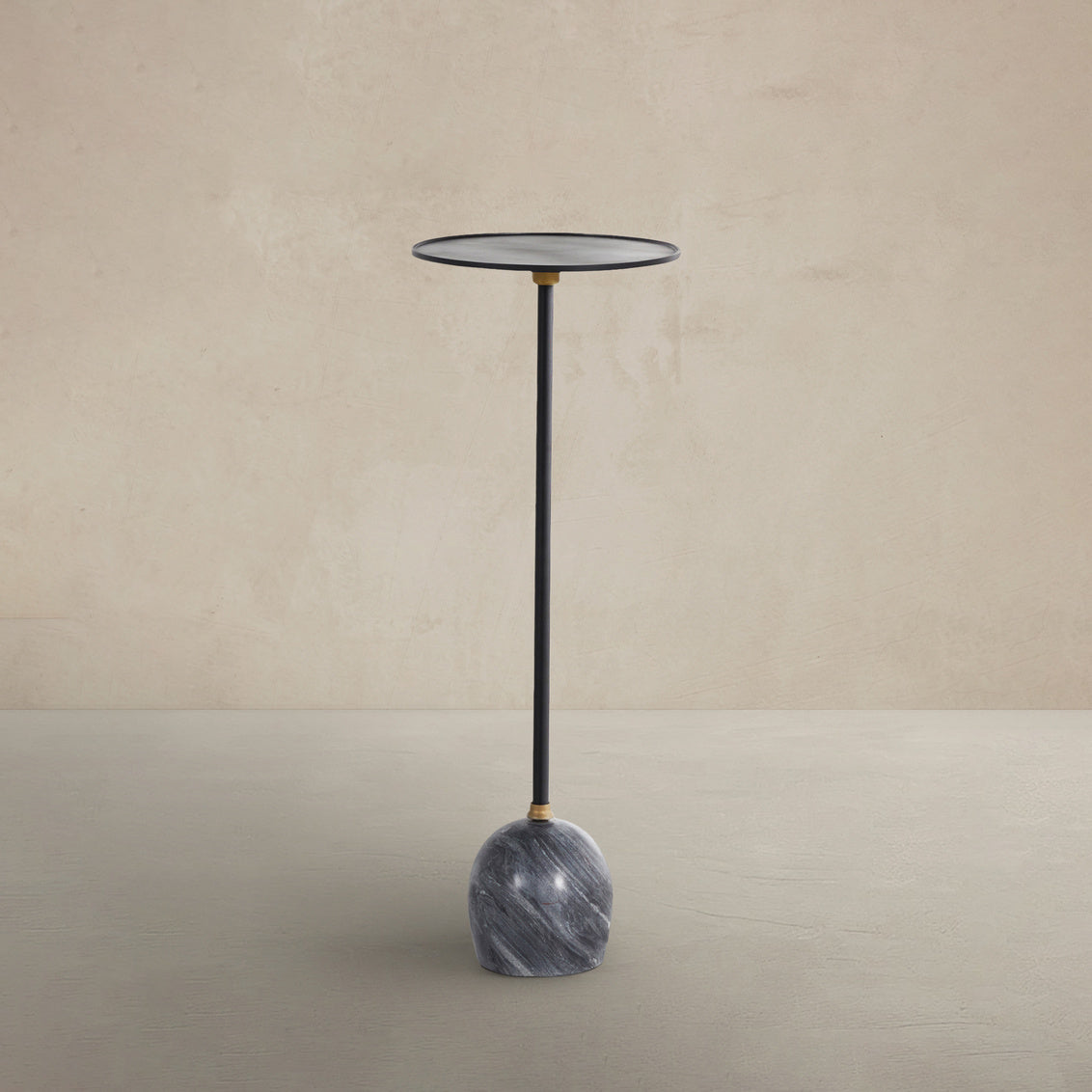 Neil Drinking Table