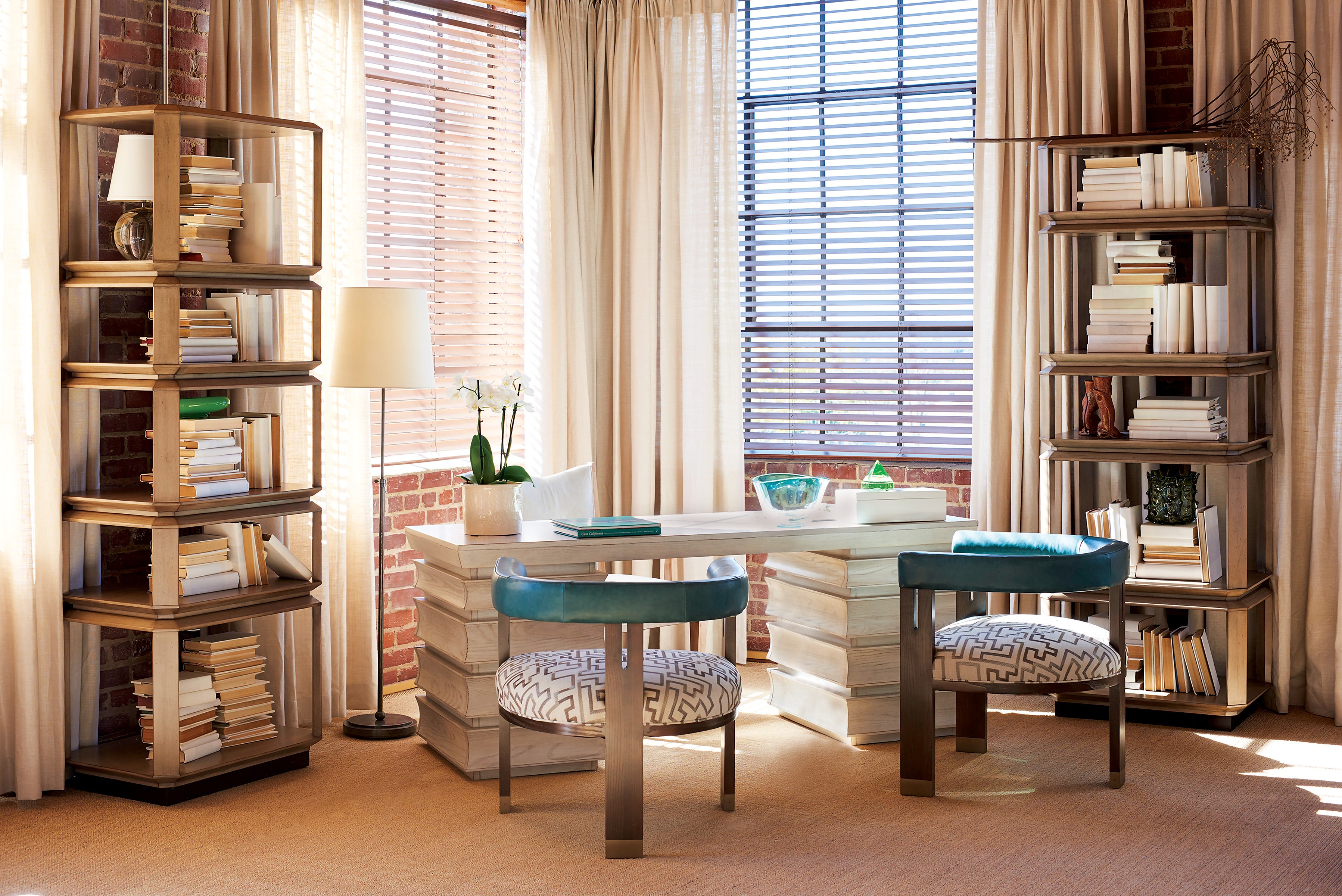 FINN DESK in Ash Veneers, Ash Solids - Hickory Chair