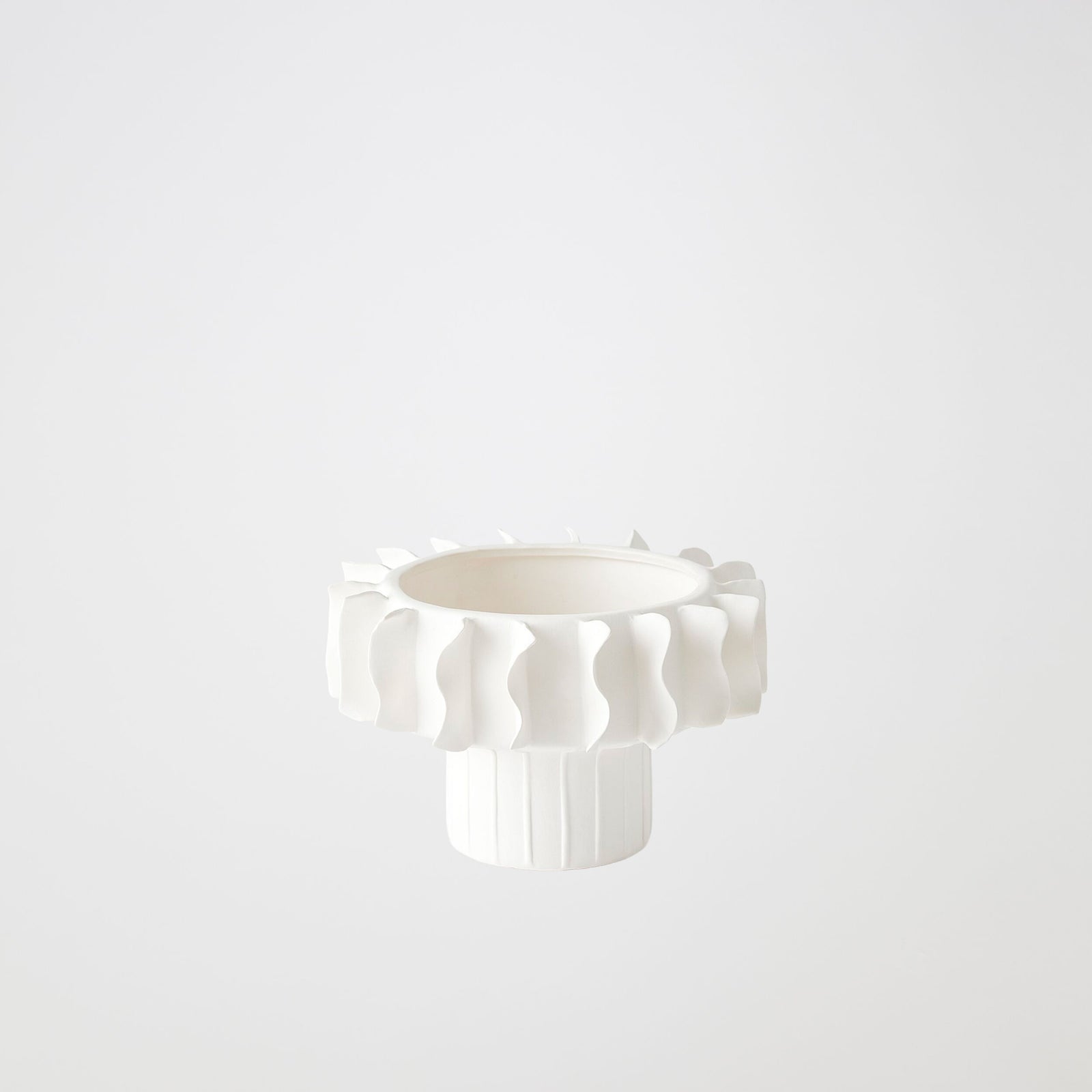 Vibrational Frilled Bowl-Matte White