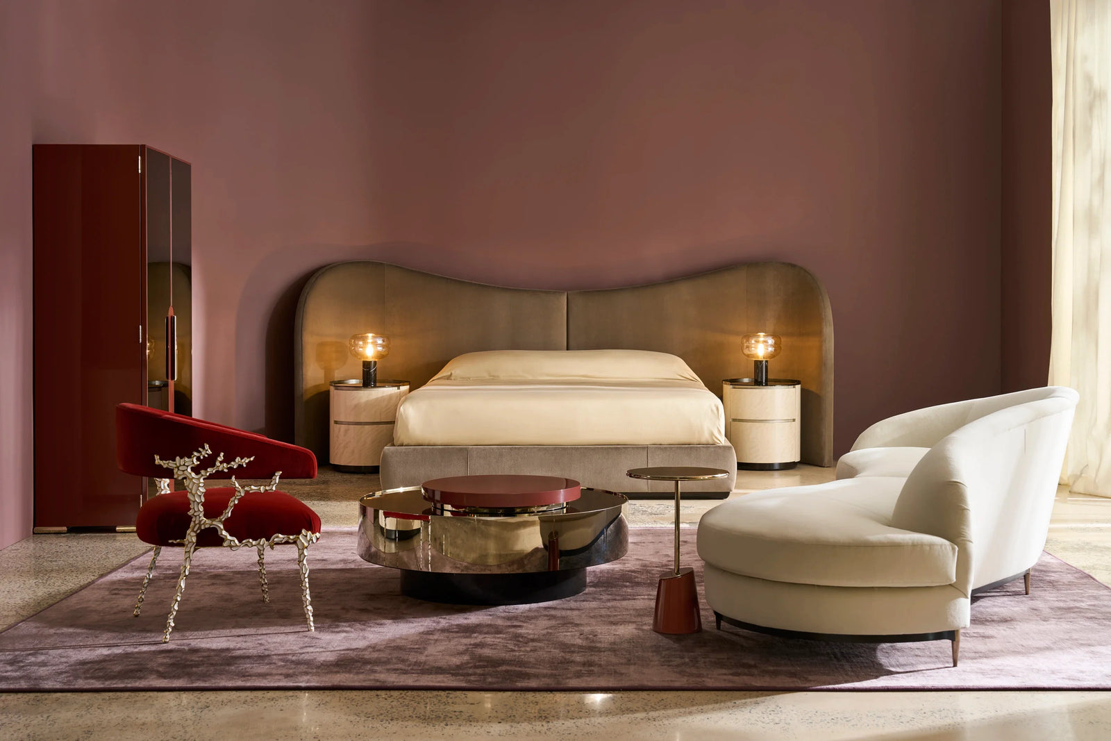 Clio Queen Bed